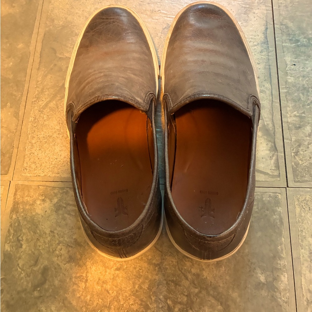 Men's Brown Slip-On Shoes Frye leather. Beautifully made